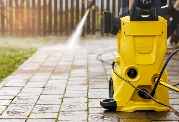 Best Pool Deck Cleaning  in Palm Springs, CA
